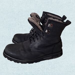 UGG Men's 8 Shearling Winter Boots